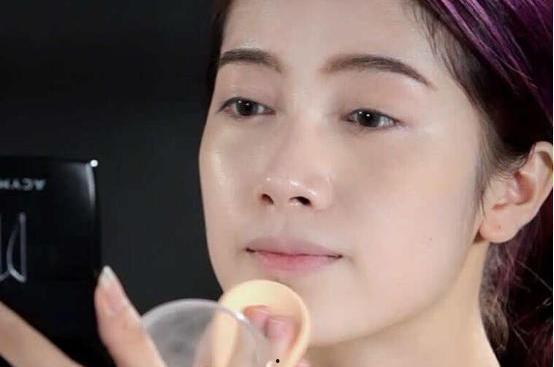 国产淡妆霜测评视频资源,美丽无负担，自然妆感大揭秘