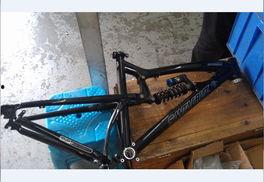 国产裤子车架断架图片视频