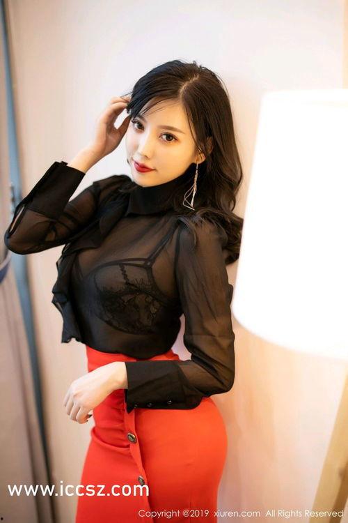 国产美女吸精视频,视频中的绝美风采