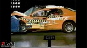 国产汽车掉落视频大全,惊险瞬间！国产汽车掉落事故视频大盘点