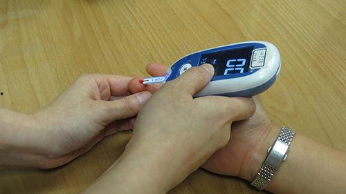 国产血糖仪评测视频,性能与性价比全面解析