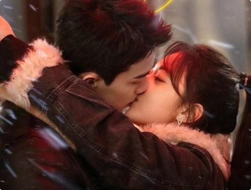 国产清纯吻戏视频大全,浪漫瞬间，心动瞬间